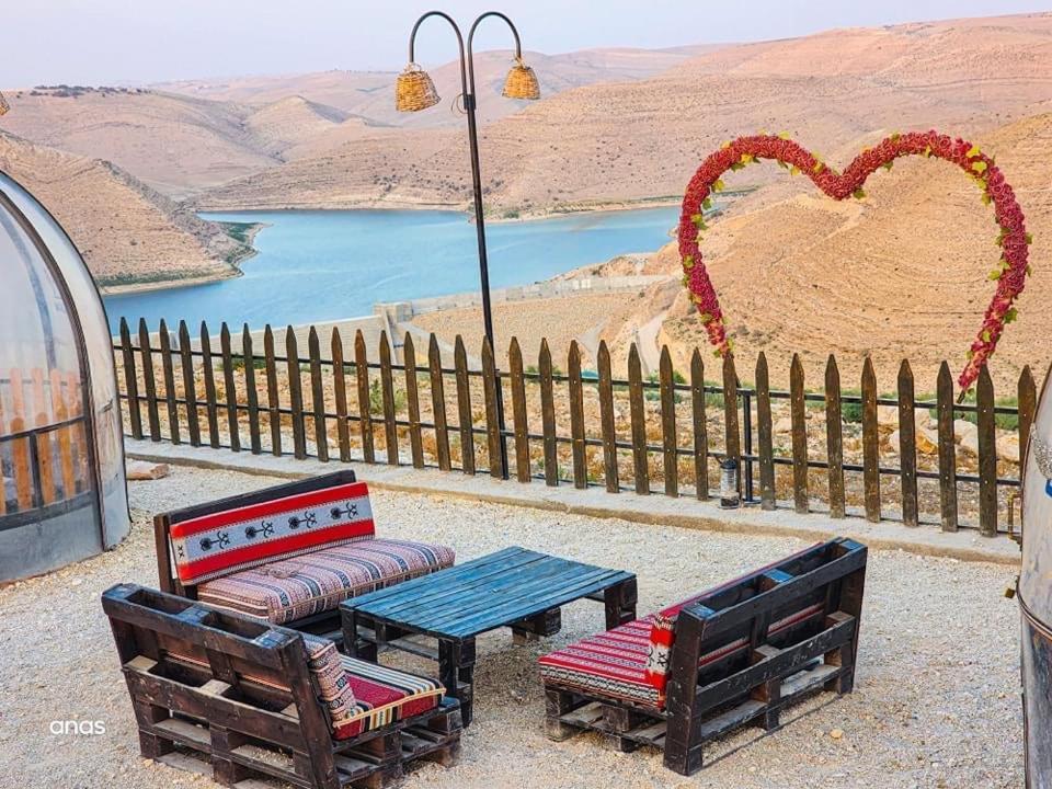 Отель Wadi Al-Wala View Camp Мадаба Экстерьер фото